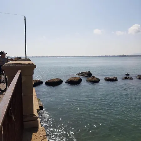 Apartment Two Face *